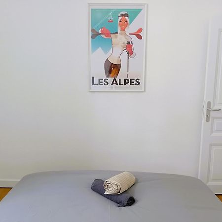 102 - Appart Renove Avec Grand Salon Et 1 Chambre - Tram Et Clinique Mutualiste A 1 Min Grenoble Exterior foto